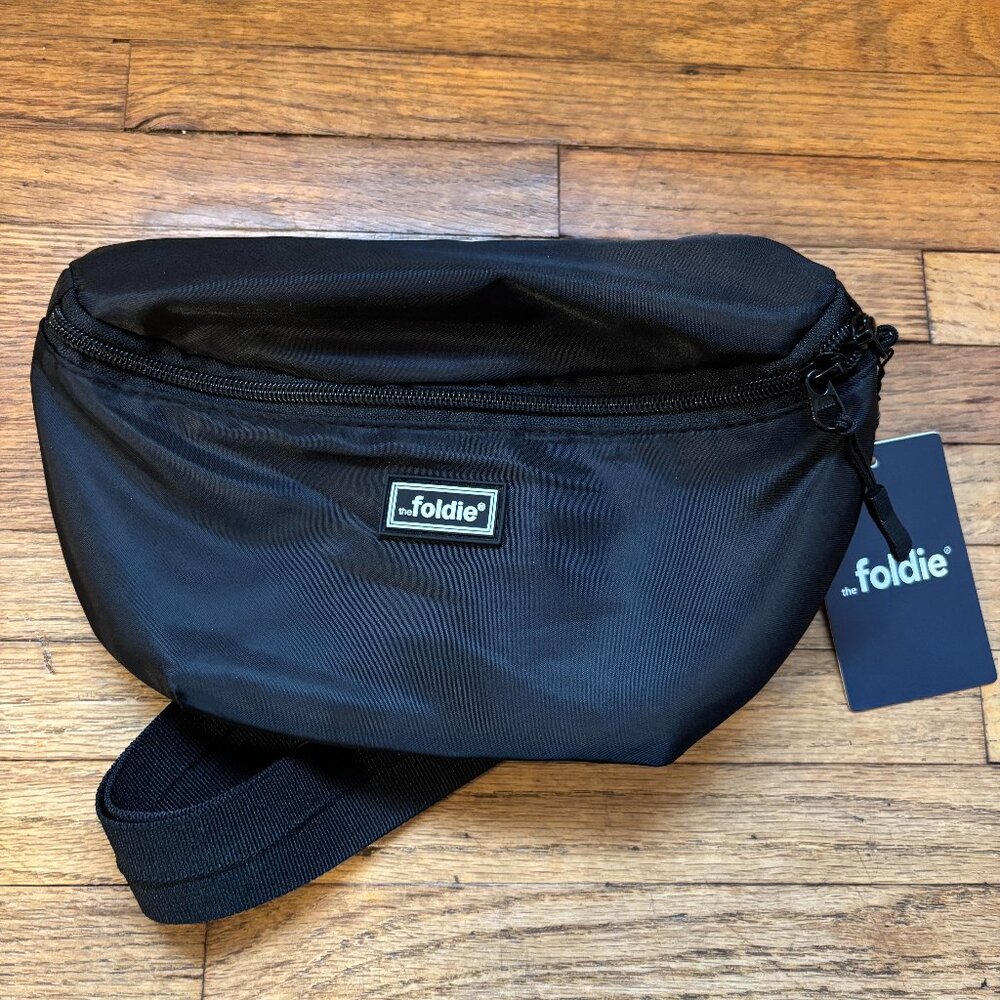 Foldie NWT Black Crossbody Bag